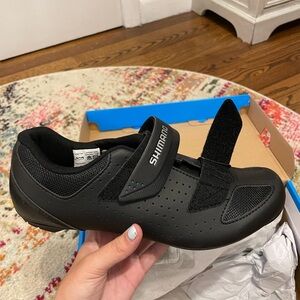 Shimano Black SPD Cycling Shoes with Cleat Set